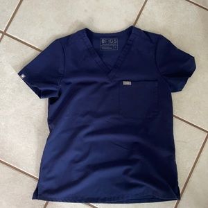 Figs small navy top